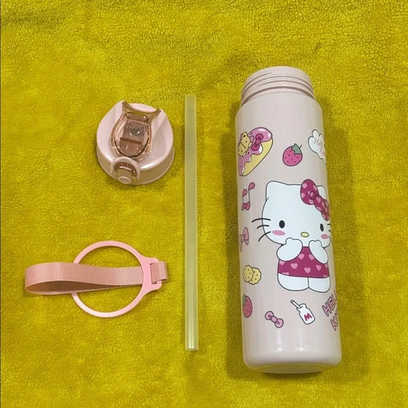 Hello Kitty Strawberry Pink Bottle - Picture 5 of 6